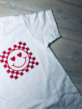Load image into Gallery viewer, Valentine’s smiley face design
